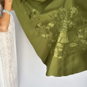 Kit de mantón bordado artesanal
